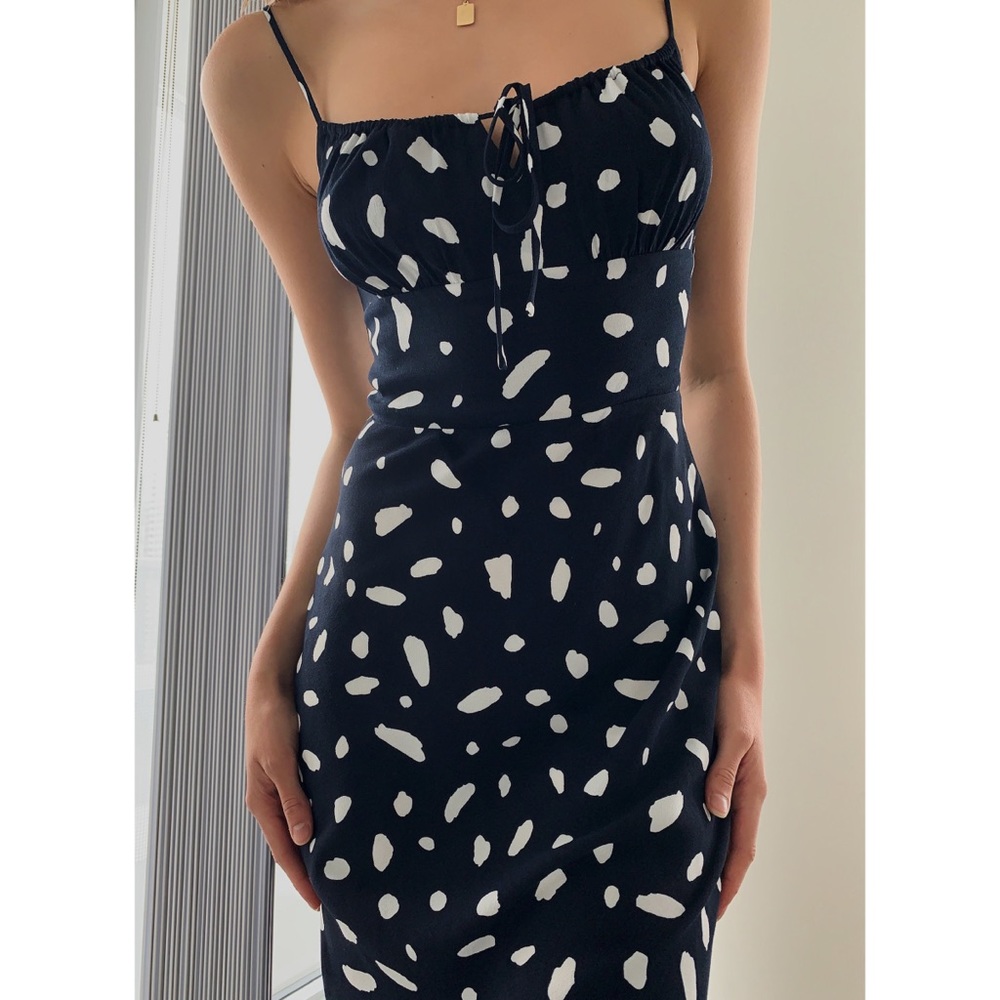 NWT Aritzia Wilfred Bellow Dress
